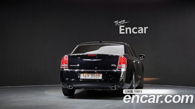Chrysler 300C 2012 — photo 4