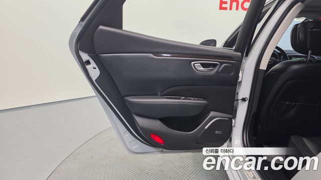 Renault Korea SM6 2017 — photo 15