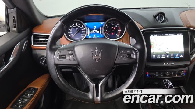 Maserati Ghibli 2019 — photo 20