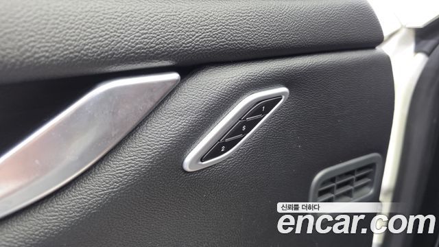 Maserati Ghibli 2019 — photo 28