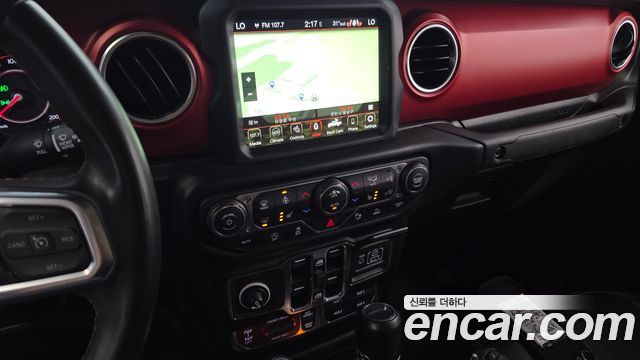 Jeep Gladiator 2022 — photo 22