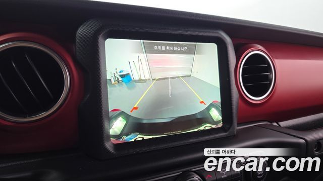 Jeep Gladiator 2022 — photo 23