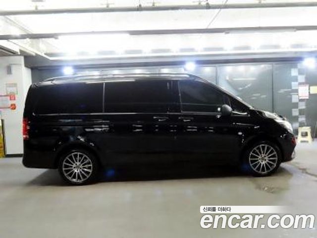 Mercedes-Benz V-Class 2020 — photo 5