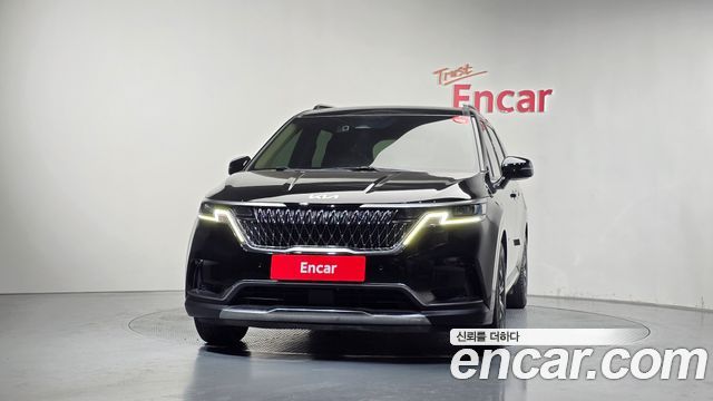 Kia Canival 2023 — photo 3
