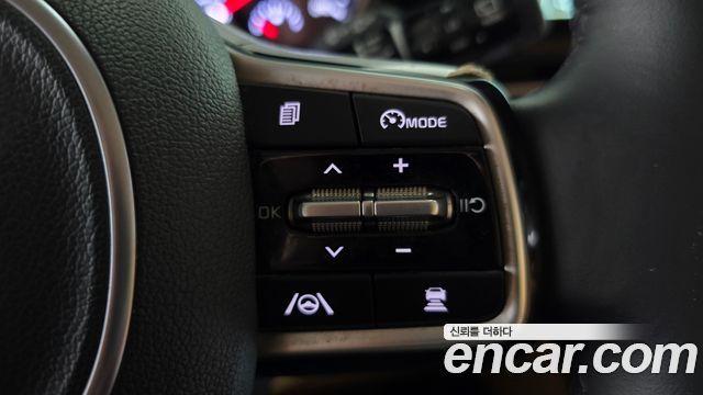 Kia Canival 2023 — photo 22