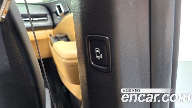 Kia Canival 2023 — photo 23
