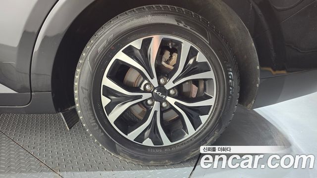 Kia Canival 2023 — photo 7