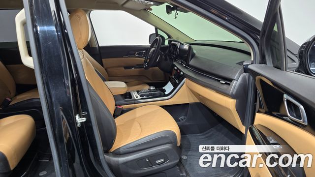 Kia Canival 2023 — photo 16