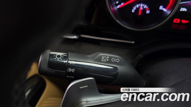 Kia Canival 2023 — photo 30