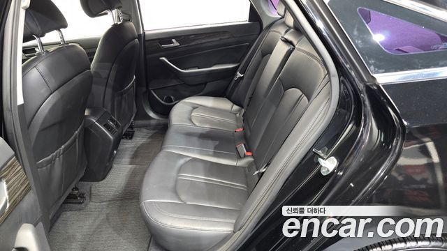 Hyundai Sonata 2015 — photo 17