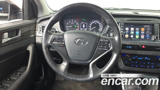Hyundai Sonata 2015 — photo 19