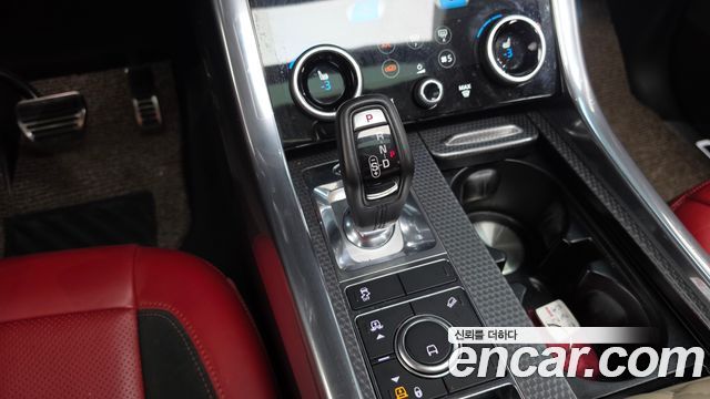 Land Rover Range Rover Sport 2019 — photo 12