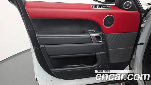 Land Rover Range Rover Sport 2019 — photo 14