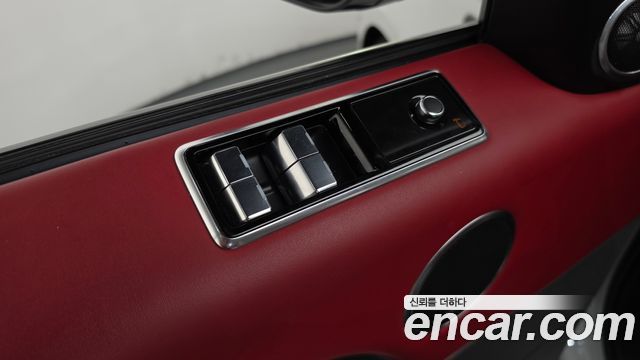 Land Rover Range Rover Sport 2019 — photo 30