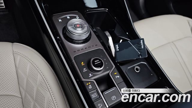 Kia Sorento 2024 — photo 12