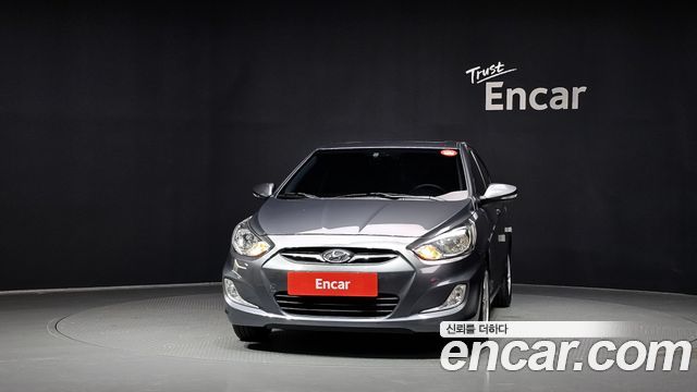 Hyundai Accent 2012 — photo 3