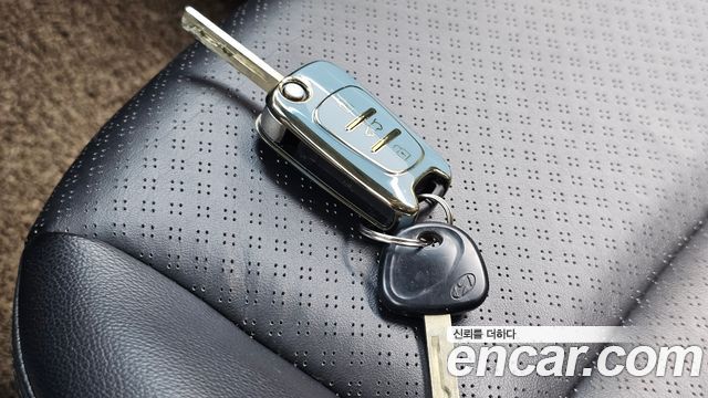 Hyundai Accent 2012 — photo 29