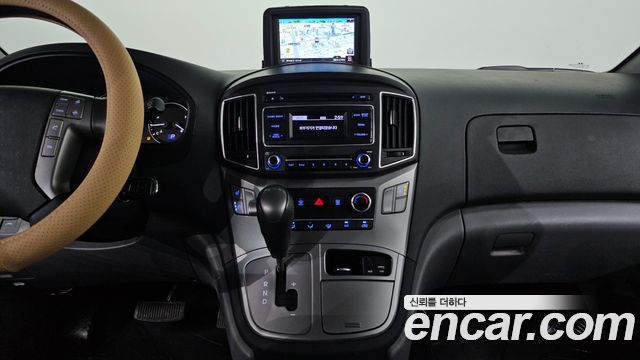 Hyundai Starex 2019 — photo 20