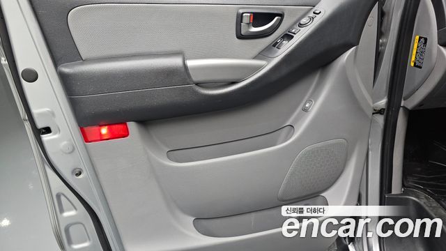 Hyundai Starex 2019 — photo 14