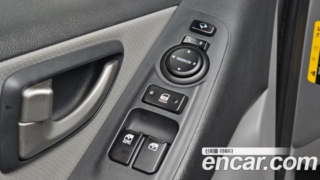 Hyundai Starex 2019 — photo 31