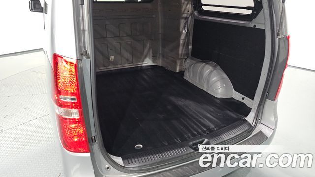 Hyundai Starex 2019 — photo 34