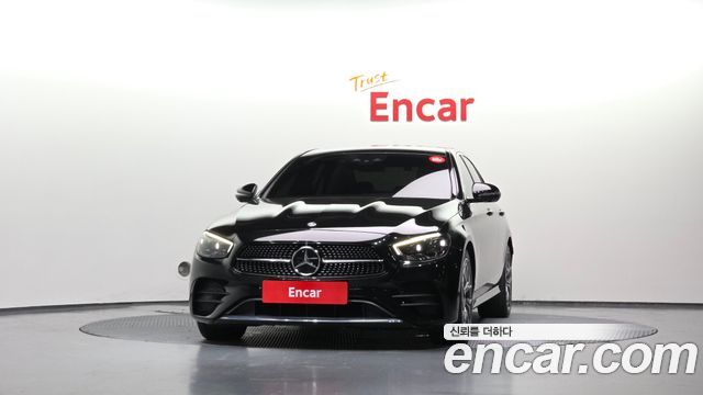 Mercedes-Benz E-Class 2021 — photo 3