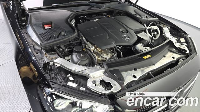 Mercedes-Benz E-Class 2021 — photo 6