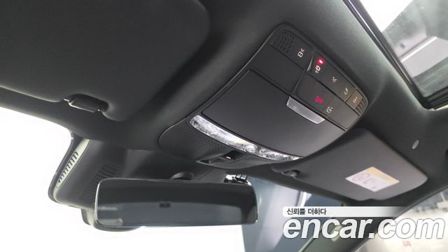 Mercedes-Benz E-Class 2021 — photo 30