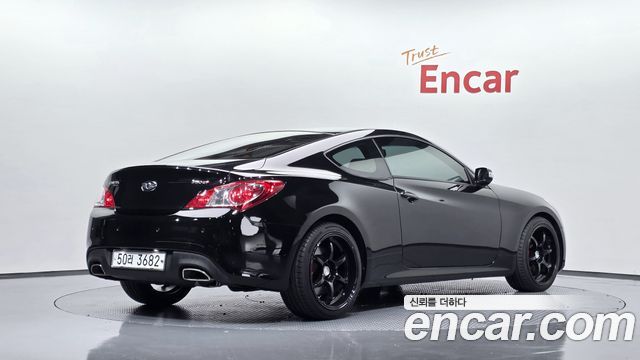 Hyundai Genesis 2009 — photo 2
