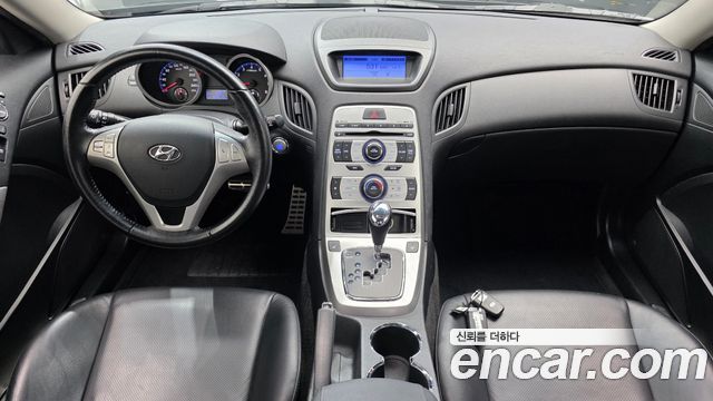 Hyundai Genesis 2009 — photo 10