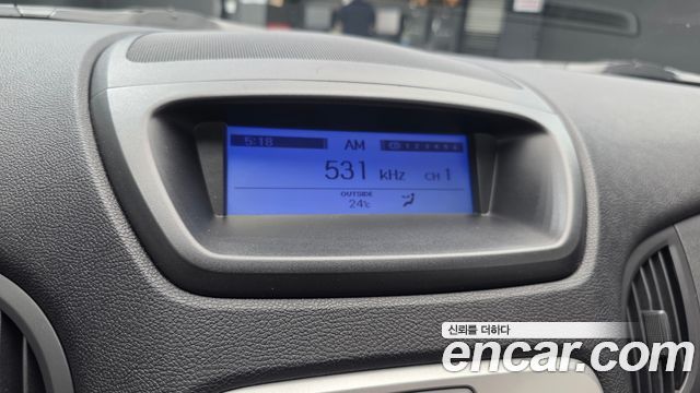 Hyundai Genesis 2009 — photo 19