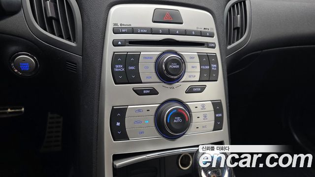 Hyundai Genesis 2009 — photo 20