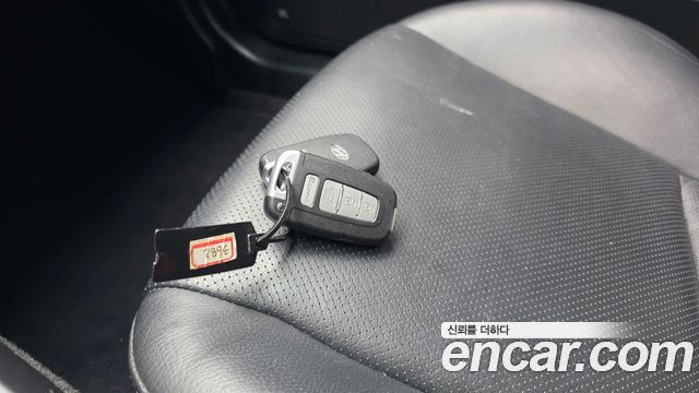 Hyundai Genesis 2009 — photo 25