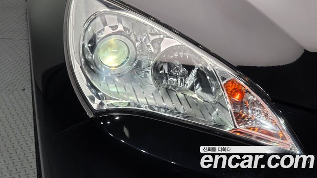 Hyundai Genesis 2009 — photo 8
