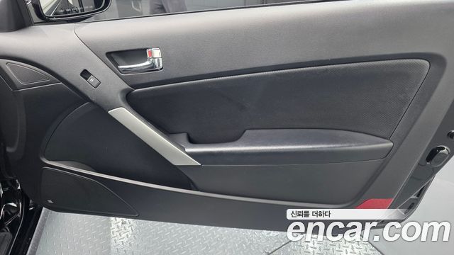 Hyundai Genesis 2009 — photo 14