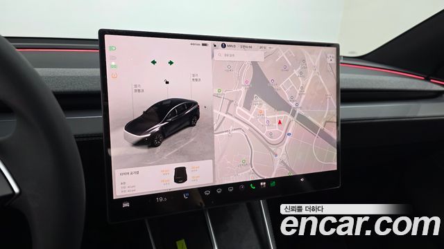 Tesla Model Y 2026 — photo 19