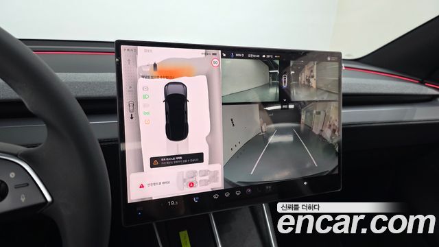 Tesla Model Y 2026 — photo 20
