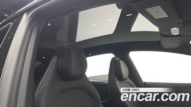 Tesla Model Y 2026 — photo 21