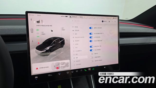 Tesla Model Y 2026 — photo 23