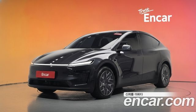 Tesla Model Y 2026 — photo 1