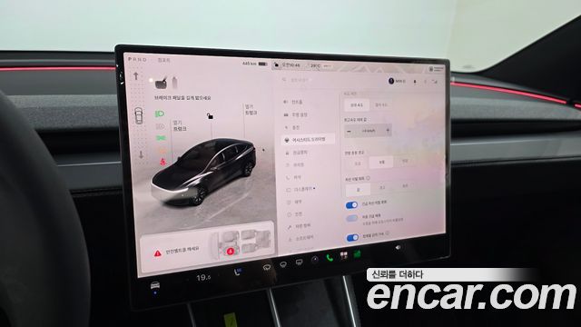 Tesla Model Y 2026 — photo 27