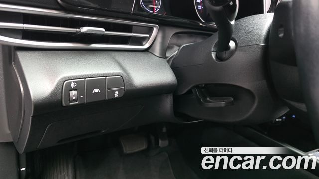 Hyundai AVANTE 2021 — photo 18