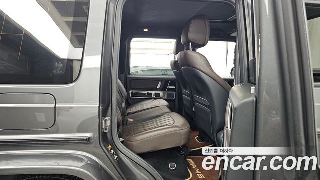 Mercedes-Benz G-Class 2019 — photo 18