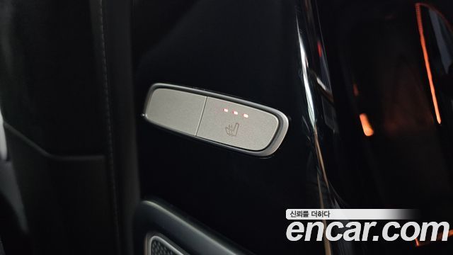 Mercedes-Benz G-Class 2019 — photo 25