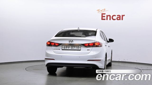Hyundai AVANTE 2016 — photo 4