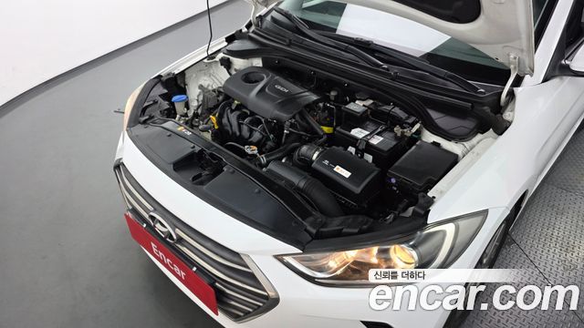 Hyundai AVANTE 2016 — photo 6