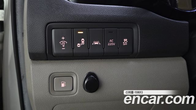 Kia Canival 2016 — photo 17