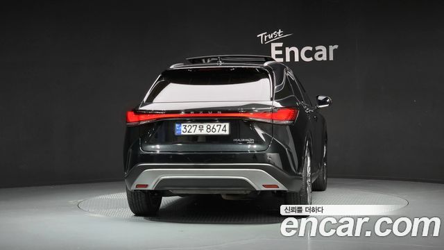 Lexus RX 2024 — photo 4