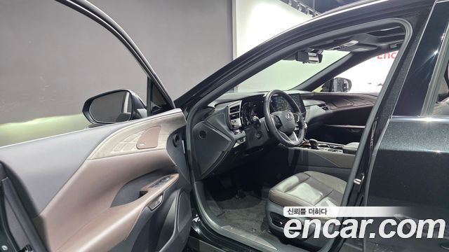 Lexus RX 2024 — photo 13