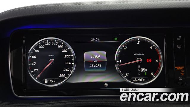 Mercedes-Benz S-Class 2016 — photo 8